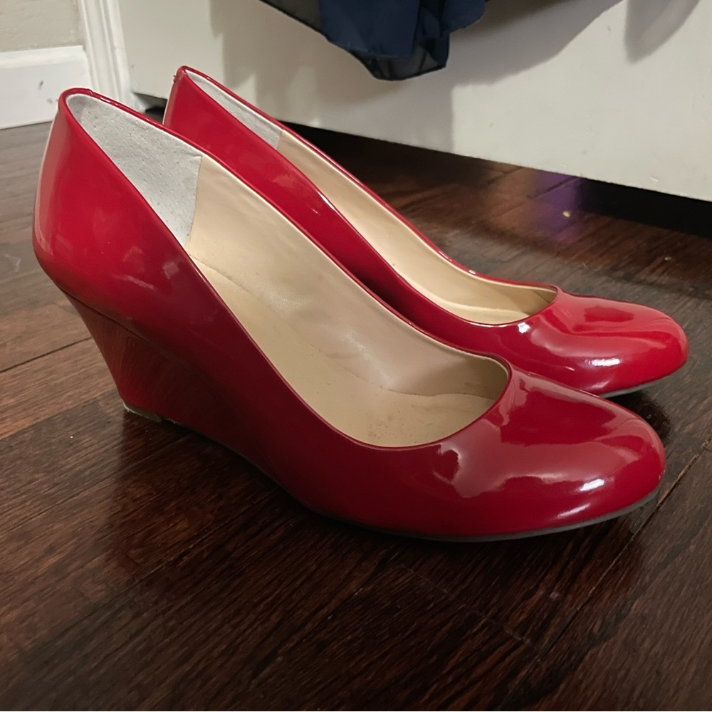 Red Patent Jessica Simpson Wedges